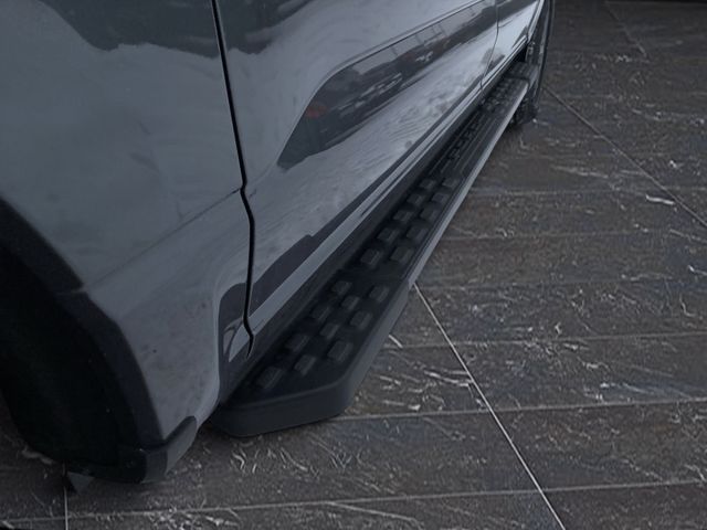 2025 Ford F-150 Lightning Flash - Photo 32