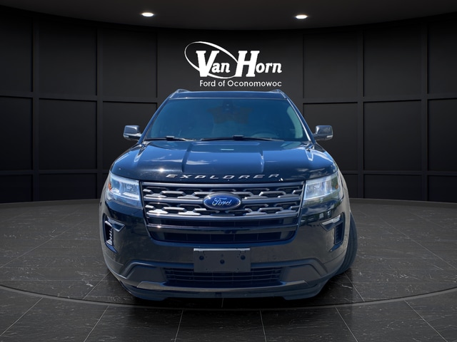 Used 2018 Ford Explorer XLT with VIN 1FM5K8D84JGB00699 for sale in Oconomowoc, WI