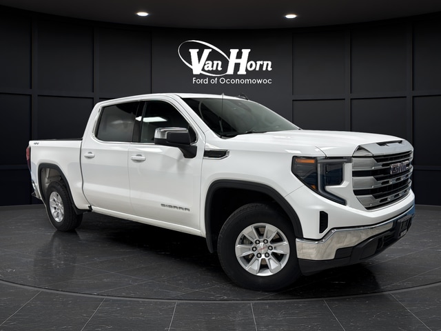 2023 GMC Sierra SLE 4WD Crew Cab Short Box's photo