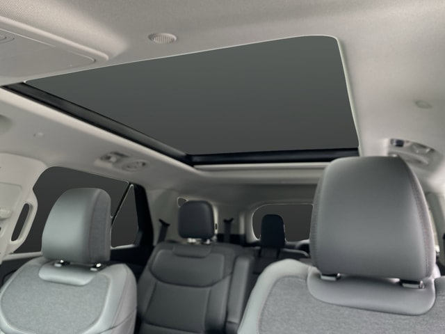 2026 Ford Explorer Active - Photo 7