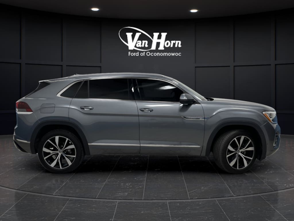 Used 2024 Volkswagen Atlas Cross Sport 2.0T SEL Premium R-Line SUV