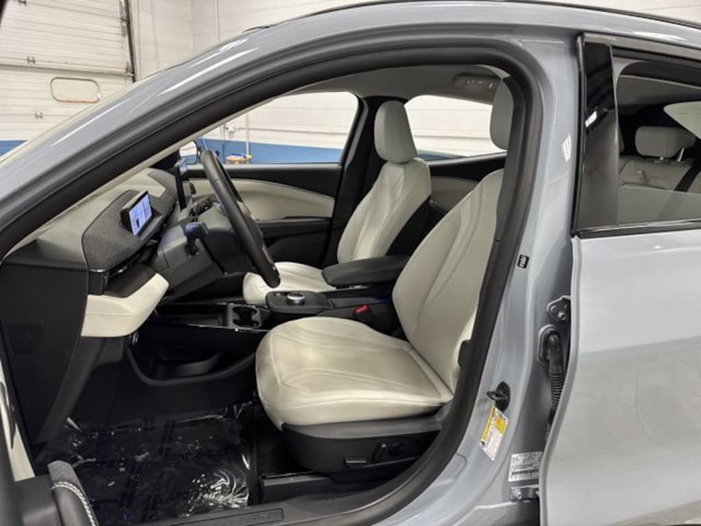 Used 2024 Ford Mustang Mach-E Premium SUV
