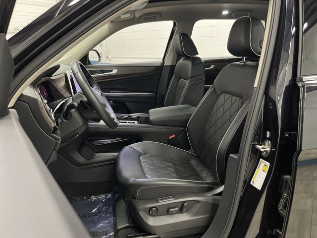 2024 Volkswagen Atlas SEL Premium R-Line photo 4