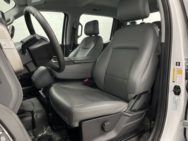 2023 Ford F-350 photo 4