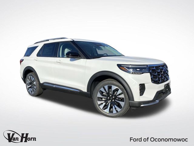 2026 Ford Explorer Platinum's photo
