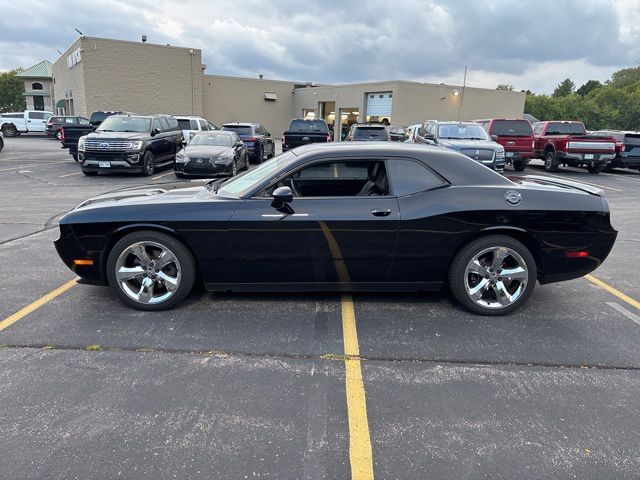 2013 Dodge Challenger R/T photo 4