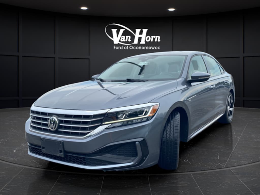 Used 2020 Volkswagen Passat 2.0T R-Line Sedan