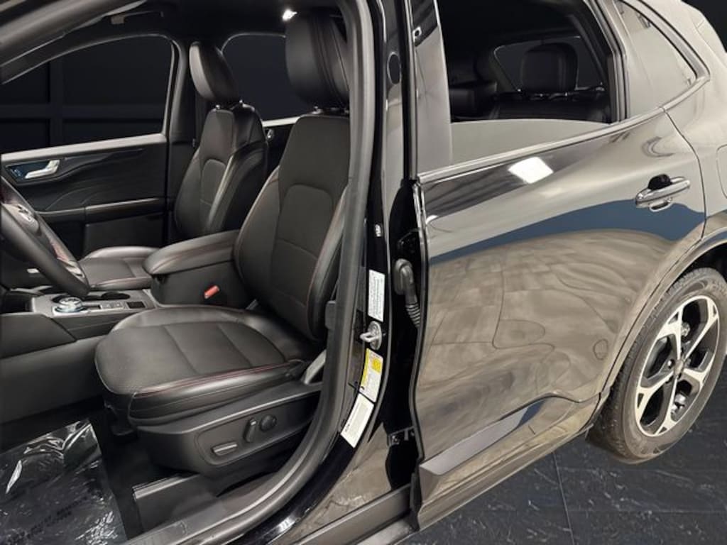 Used 2024 Ford Escape Hybrid ST-Line Elite SUV