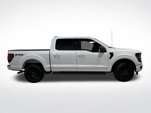 2024 Ford F-150 XLT photo 2