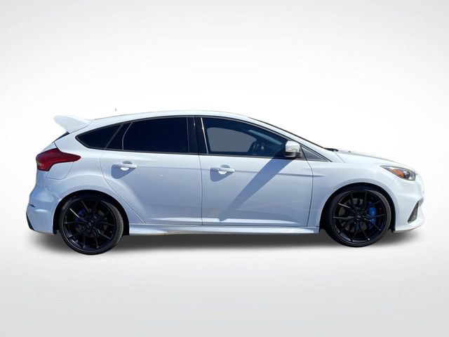2016 Ford Focus RS photo 2