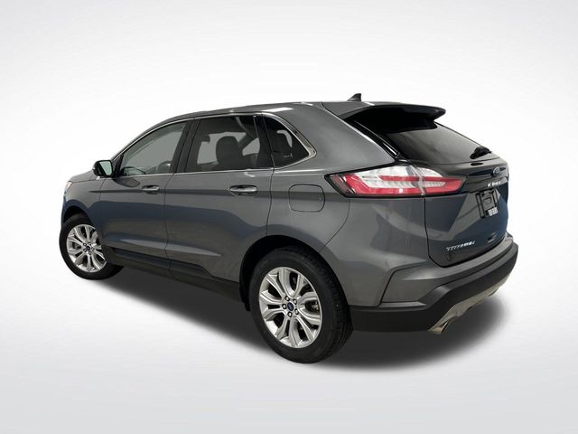 2024 Ford Edge Titanium photo 3