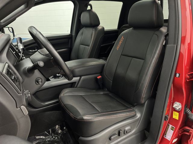 2023 Nissan Titan PRO-4X photo 4