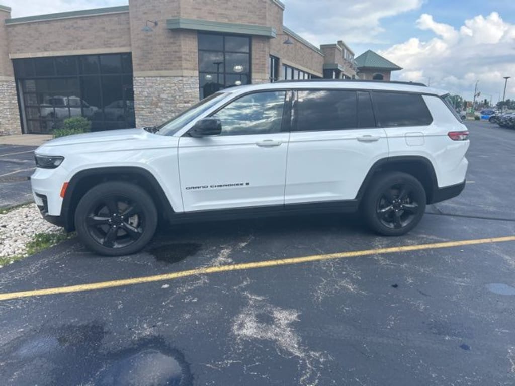 Used 2021 Jeep Grand Cherokee L Altitude SUV