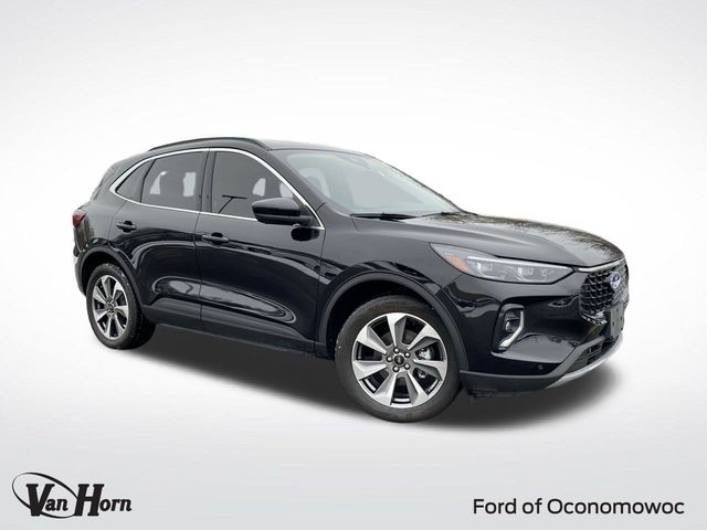 2023 Ford Escape Platinum's photo