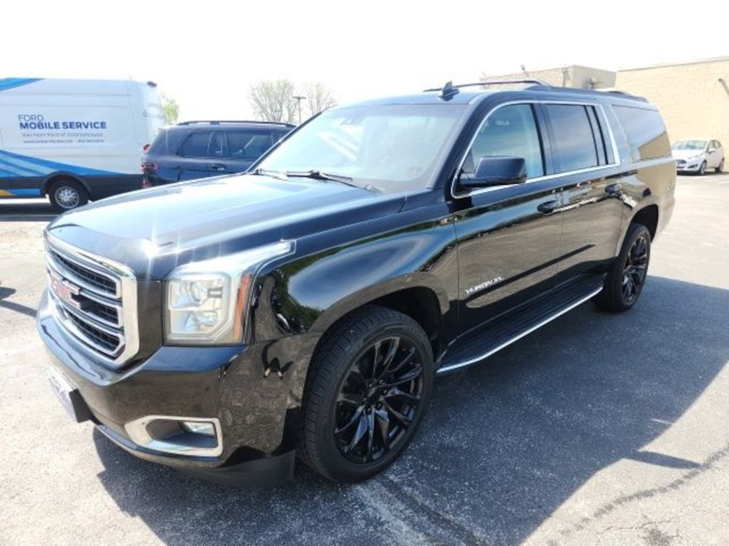 Used 2018 GMC Yukon XL SLT SUV
