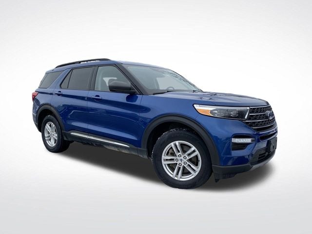 2023 Ford Explorer XLT's photo