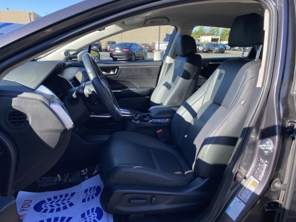 Used 2018 Honda Clarity Plug-In Hybrid Touring Sedan