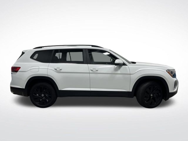 2024 Volkswagen Atlas SE Technology photo 2