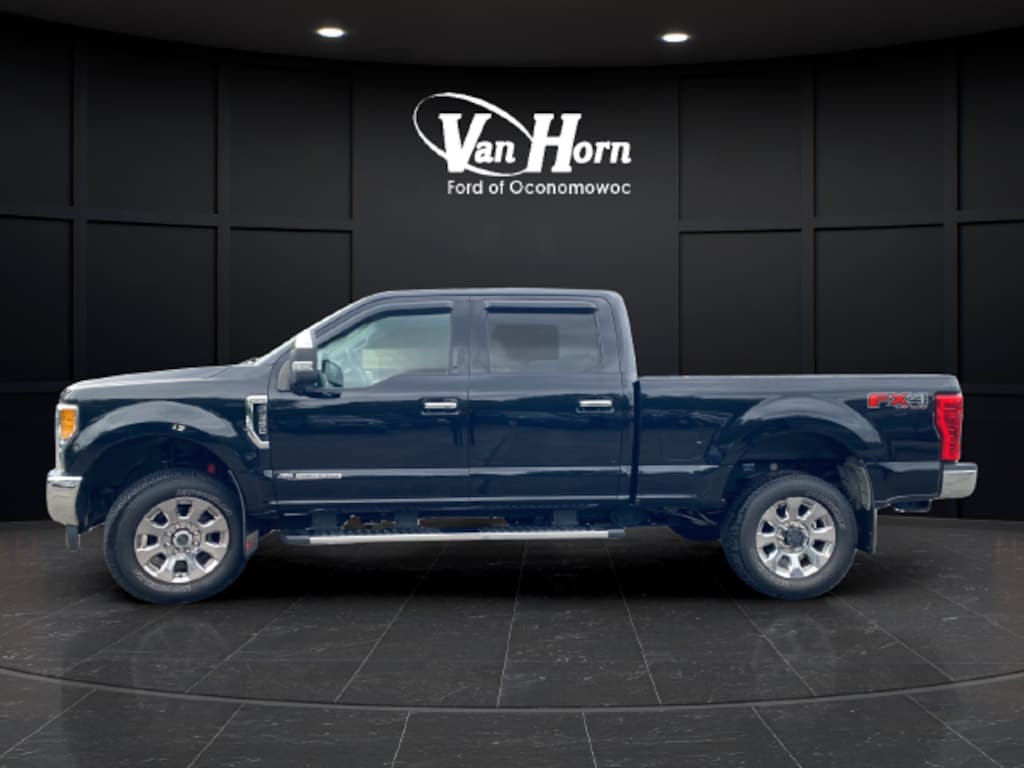 New 2017 Ford F-350SD Lariat Truck