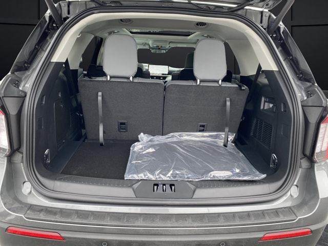 2026 Ford Explorer Active - Photo 15