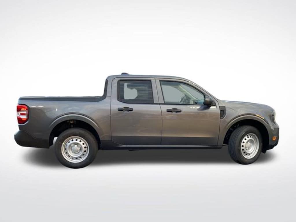 New 2025 Ford Maverick XL Truck