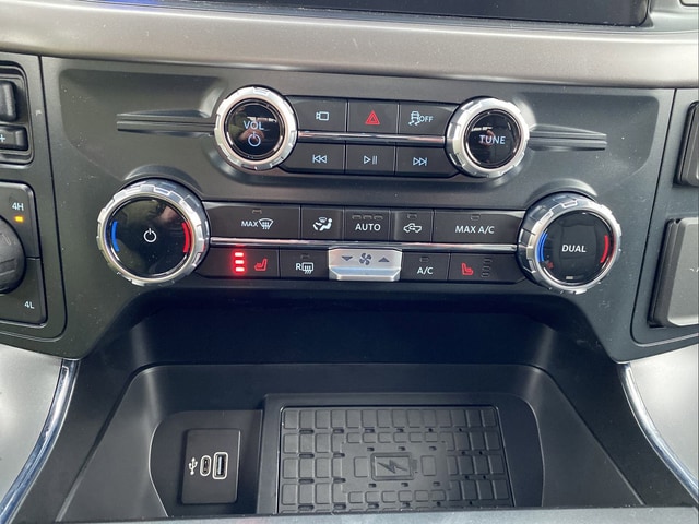 2025 Ford F-150 XLT - Photo 18