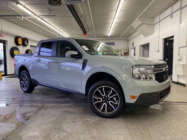 2022 Ford Maverick Lariat's photo