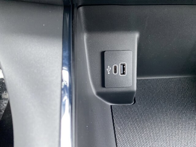 2025 Ford F-150 Lightning Flash - Photo 20