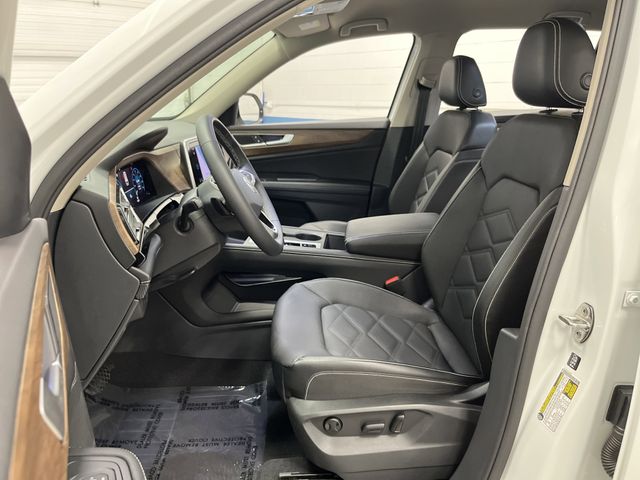 2024 Volkswagen Atlas SE photo 3