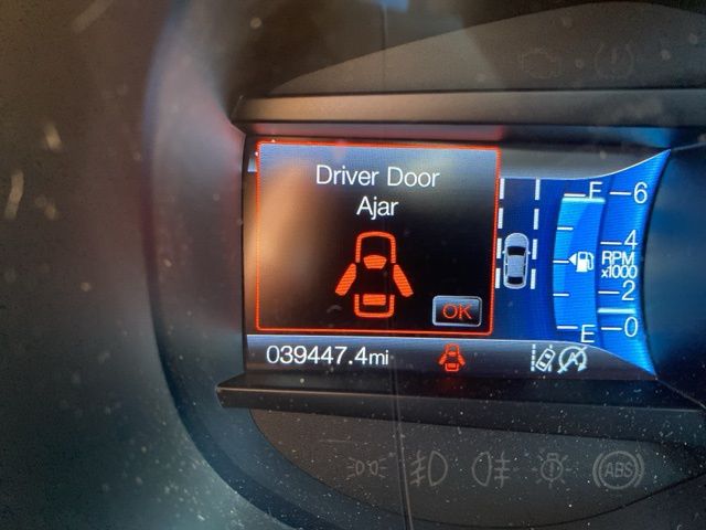 2023 Ford Edge ST photo 4
