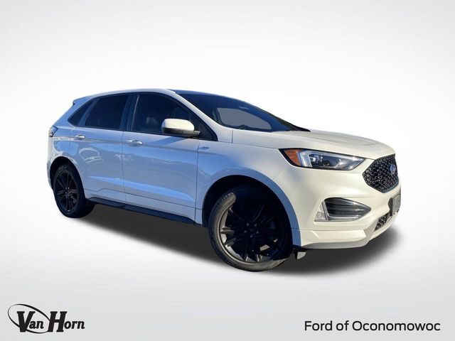 2023 Ford Edge ST-Line's photo