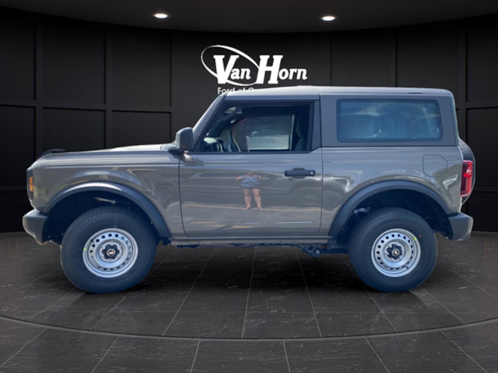 New 2026 Ford Bronco Base SUV