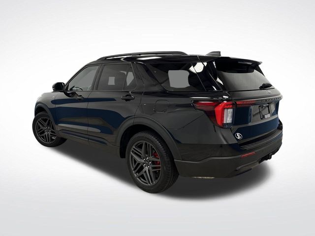 2025 Ford Explorer ST-Line photo 2