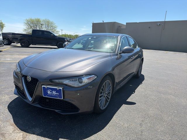 2018 Alfa Romeo Giulia 2.0 Ti Lusso Auto AWD's photo