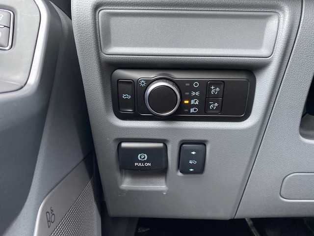 2025 Ford F-150 Lightning Flash - Photo 21