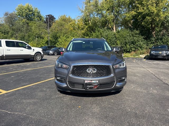 2019 Infiniti QX60 Luxe photo 2