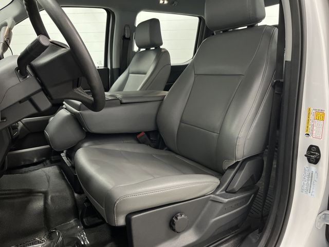 2023 Ford F-350 photo 4
