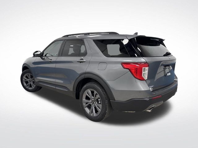 2022 Ford Explorer XLT photo 2