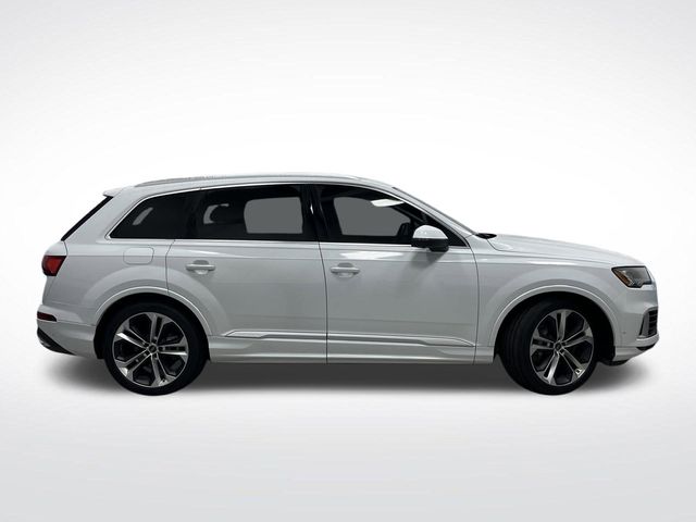 2023 Audi Q7 55 Prestige photo 2
