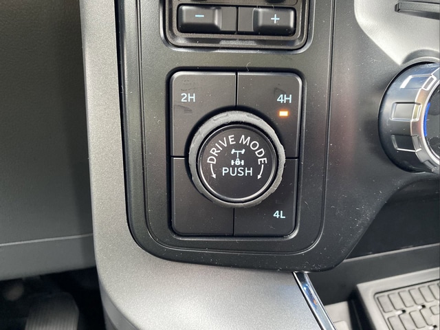 2025 Ford F-150 XLT - Photo 21