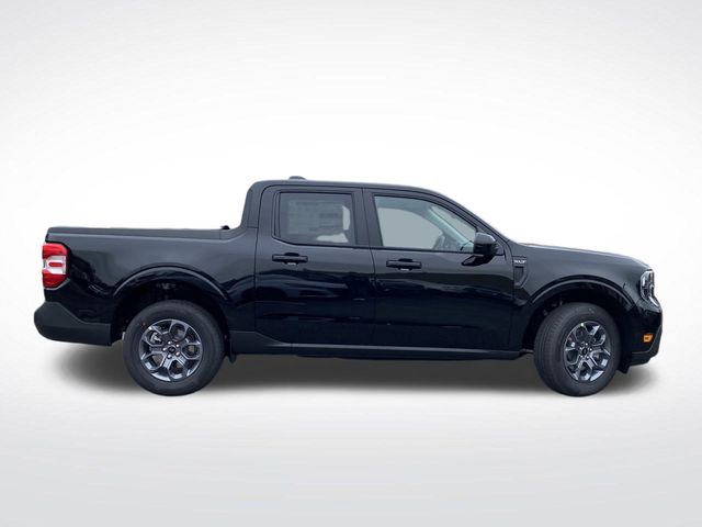 2025 Ford Maverick XLT photo 2