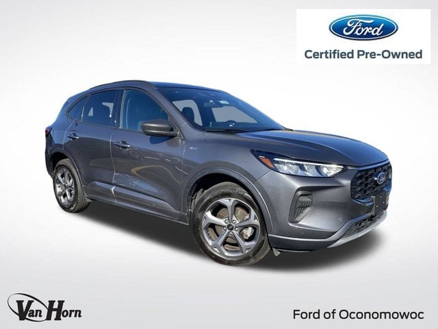 2023 Ford Escape ST-Line's photo