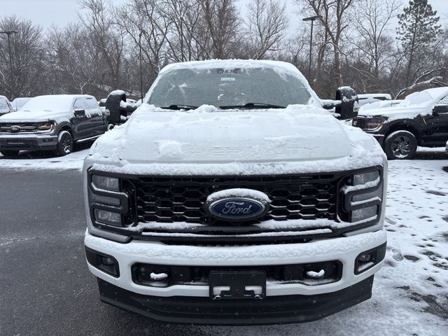 2024 Ford F-250 photo 4