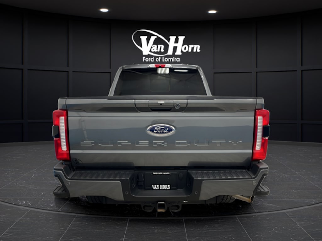 Used 2024 Ford F-250SD Lariat Truck