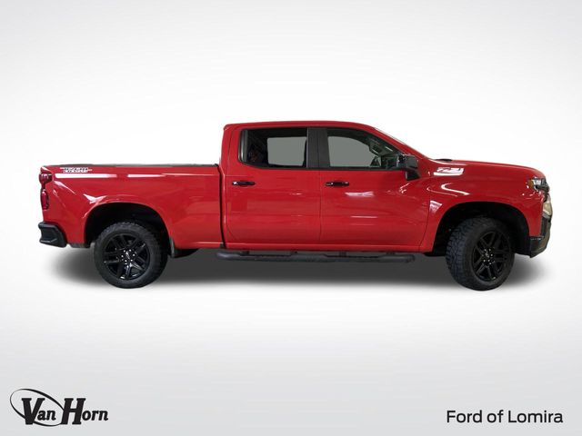 Used 2021 Chevrolet Silverado 1500 LT Trail Boss with VIN 1GCPYFEL6MZ284829 for sale in Lomira, WI