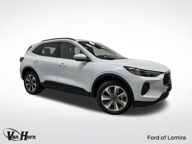 2025 Ford Escape Platinum's photo