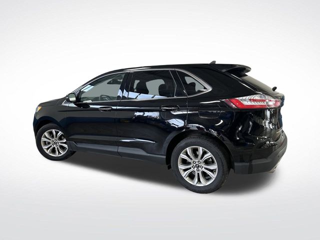 2024 Ford Edge Titanium photo 2