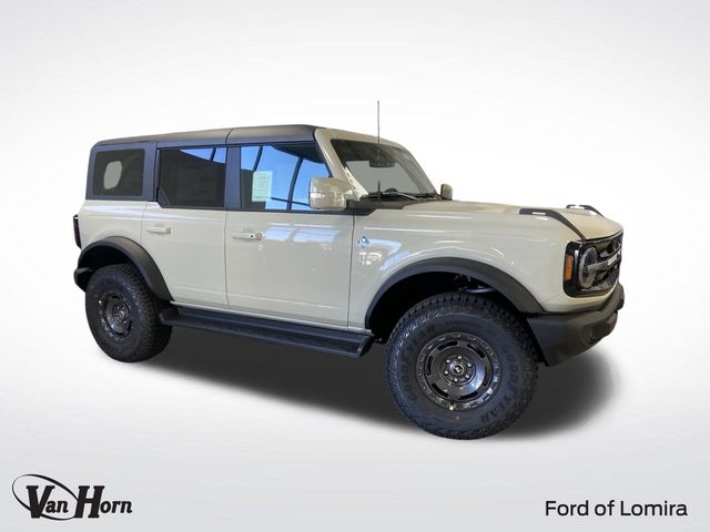 2025 Ford Bronco 4-Door Outer Banks's photo