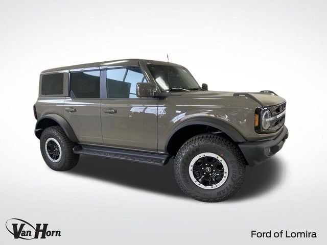 2025 Ford Bronco 4-Door Outer Banks's photo