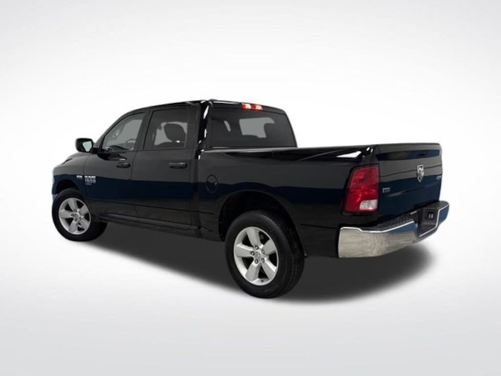 Used 2022 Ram 1500 Classic SLT Truck